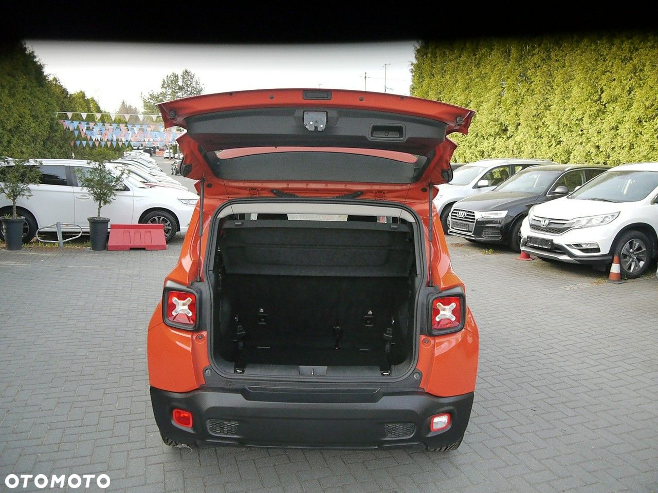 Jeep Renegade 1.6 E-torQ Sport - 12