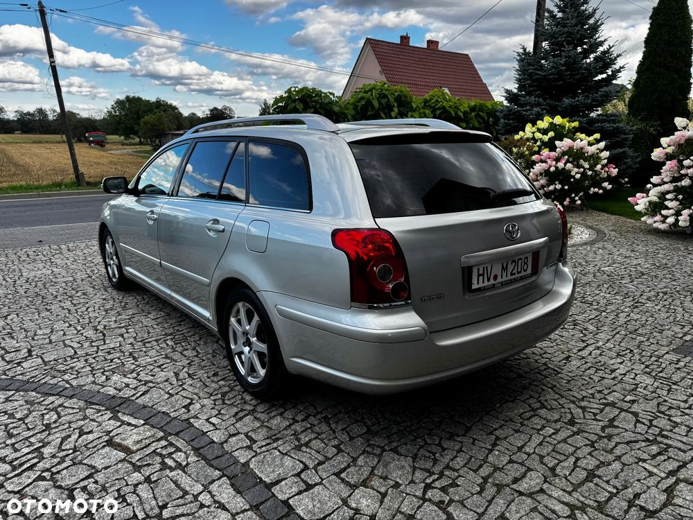 Toyota Avensis 1.8 VVT-i Executive - 7