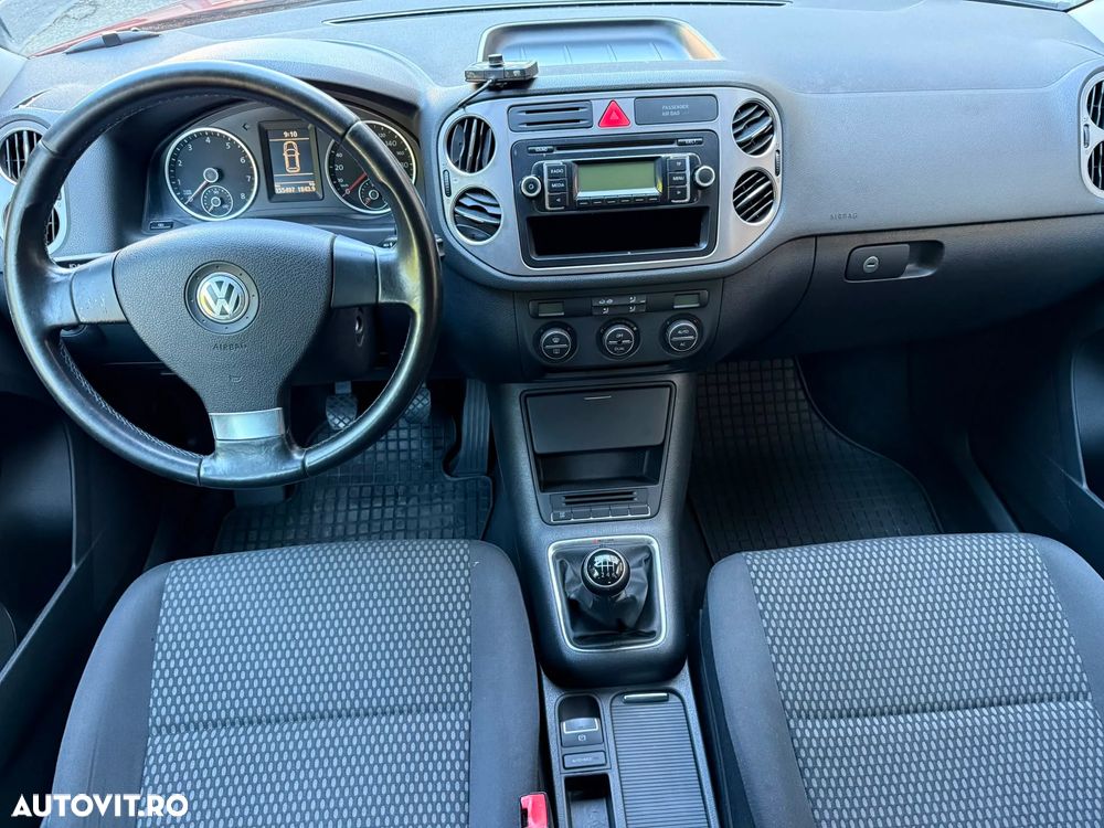 Volkswagen Tiguan - 5