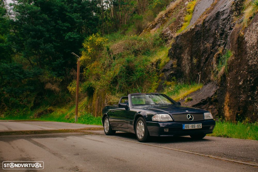 Mercedes-Benz SL 300 Standard - 3