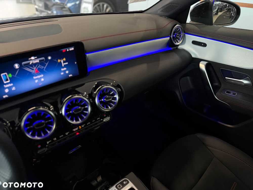 Mercedes-Benz CLA 200 AMG Line 7G-DCT - 10