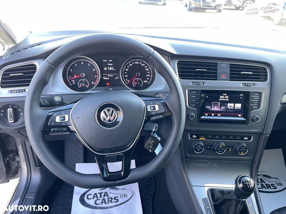 Volkswagen Golf 1.2 TSI BMT Comfortline - 36