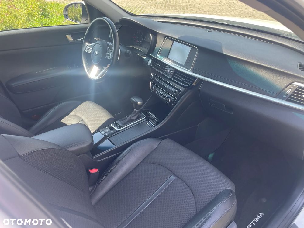 Kia Optima - 21