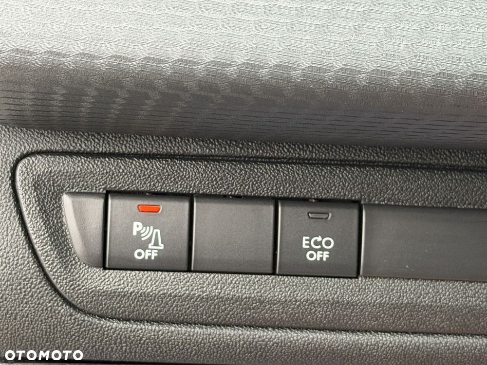 Peugeot 2008 PureTech 110 Stop&Start GT-Line Edition - 28