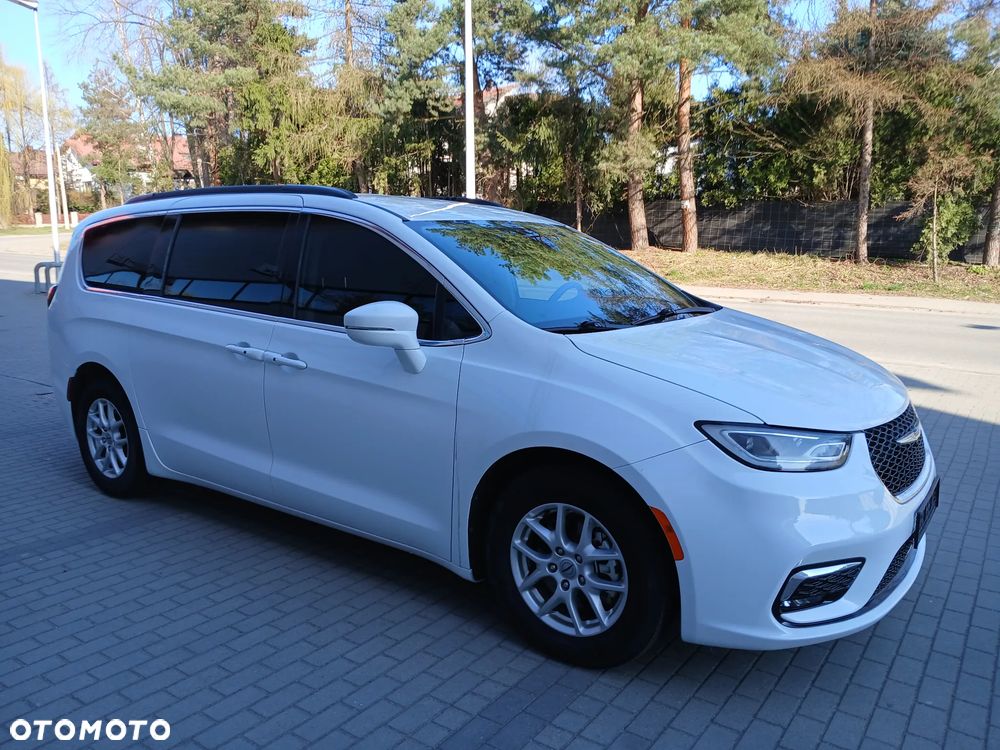 Chrysler Pacifica - 1