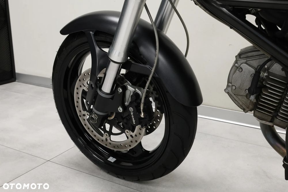 Ducati Monster - 33