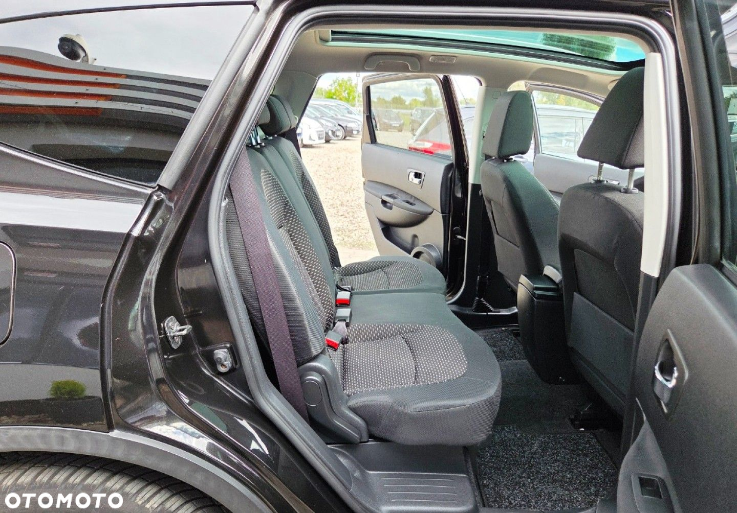 Nissan Qashqai+2 - 31