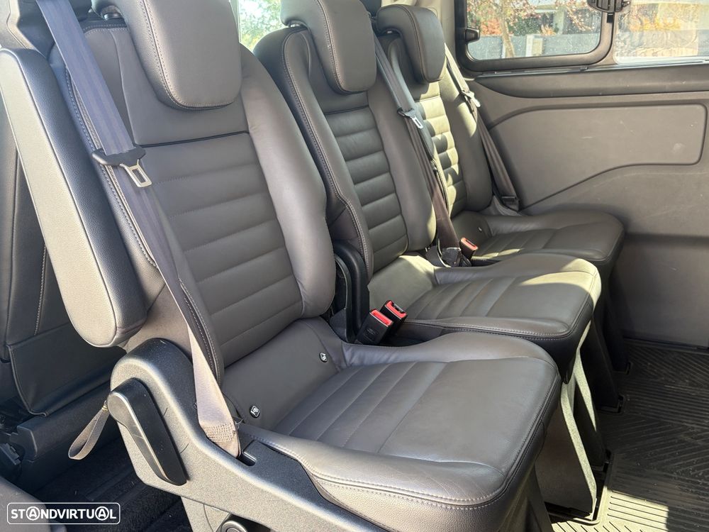 Ford Tourneo Custom - 8