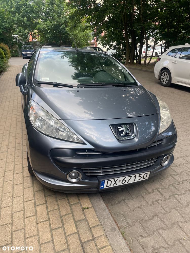 Peugeot 207 CC - 1