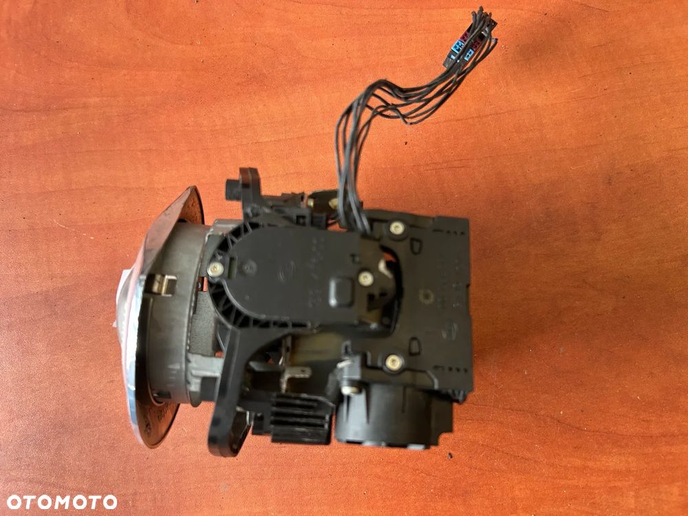 ODBŁYŚNIK SOCZEWKA LAMPY PRZÓD XENON BMW 159623-00 159476-00 1YL162120-01 - 8