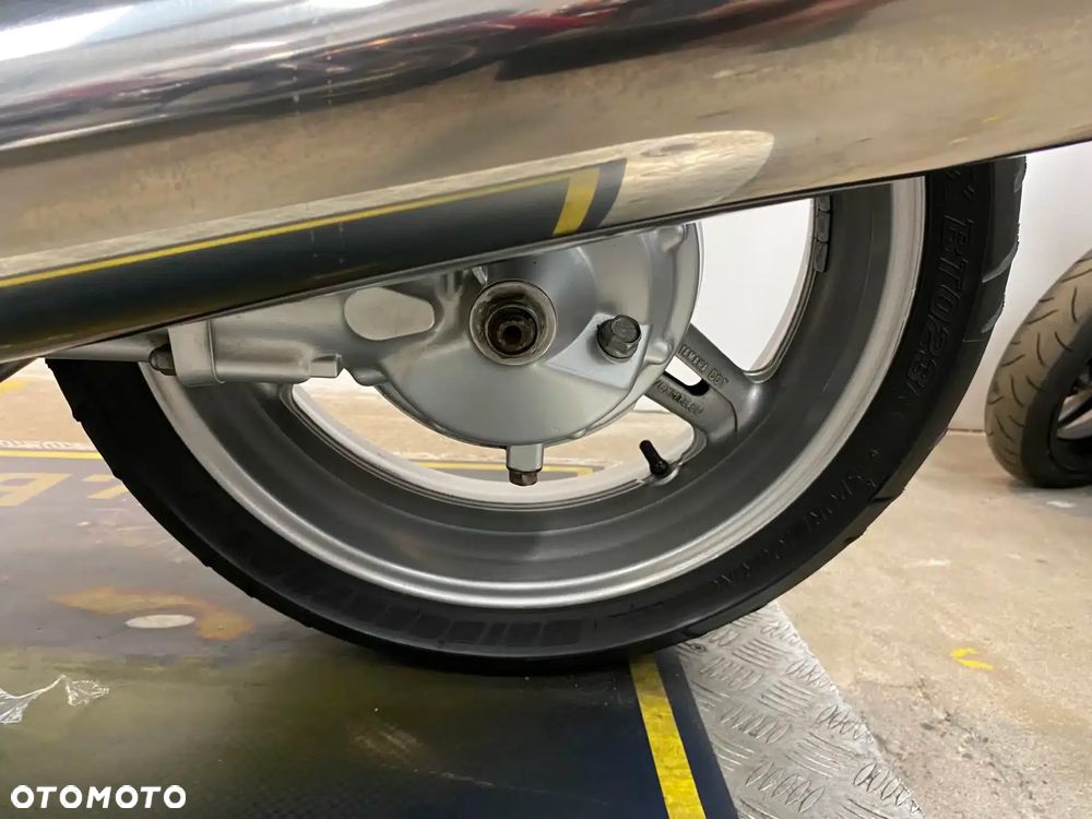 Yamaha FJR - 18