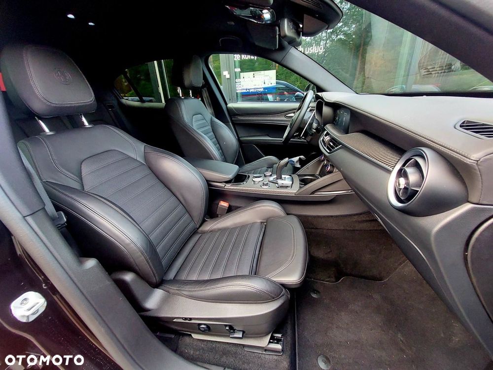 Alfa Romeo Stelvio 2.9 Bi Turbo V6 Quadrifoglio Q4 - 12