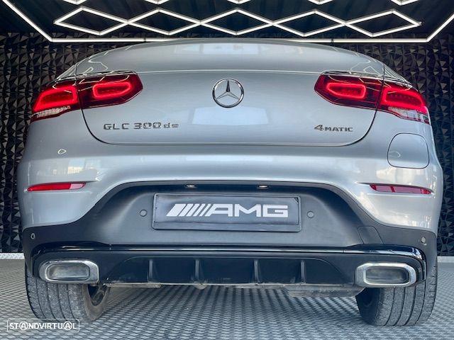 Mercedes-Benz GLC 300 de Coupe 4Matic 9G-TRONIC AMG Line Plus - 29