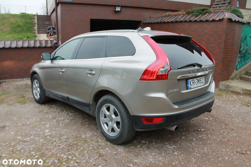 Volvo XC 60 - 8