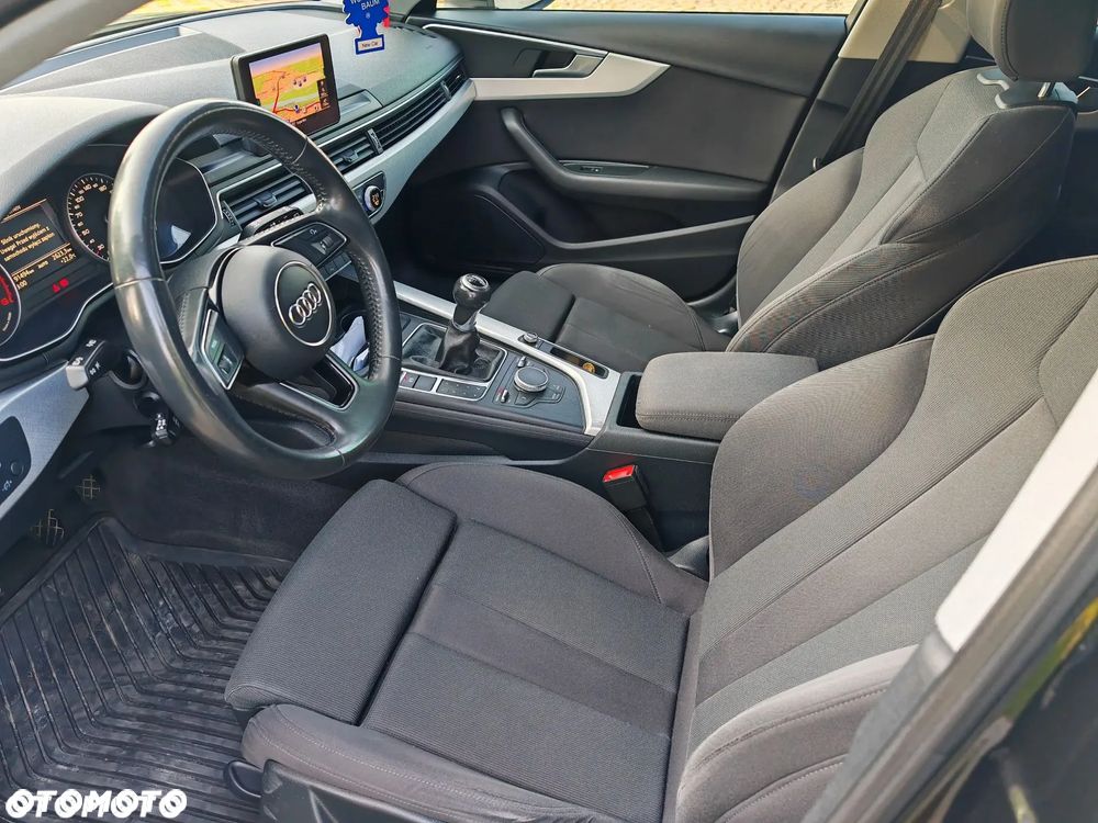 Audi A4 Avant 2.0 TDI - 16