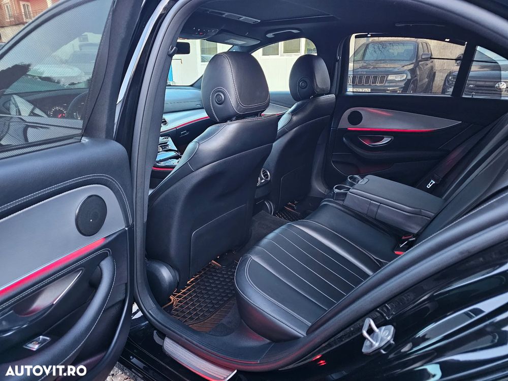 Mercedes-Benz E - 25