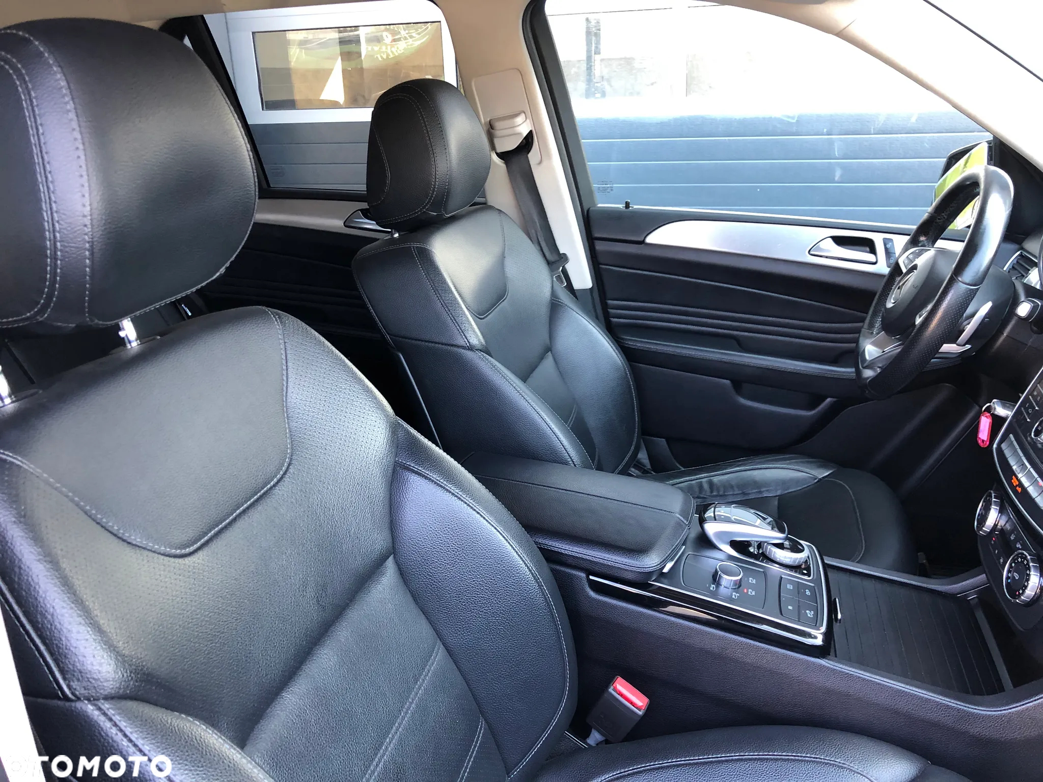 Mercedes-Benz GLE 350 d 4-Matic - 17