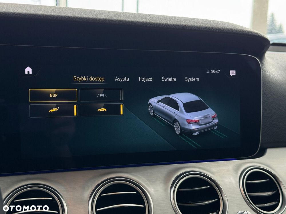 Mercedes-Benz Klasa E 220 d 4-Matic AMG/Avantgarde - 30