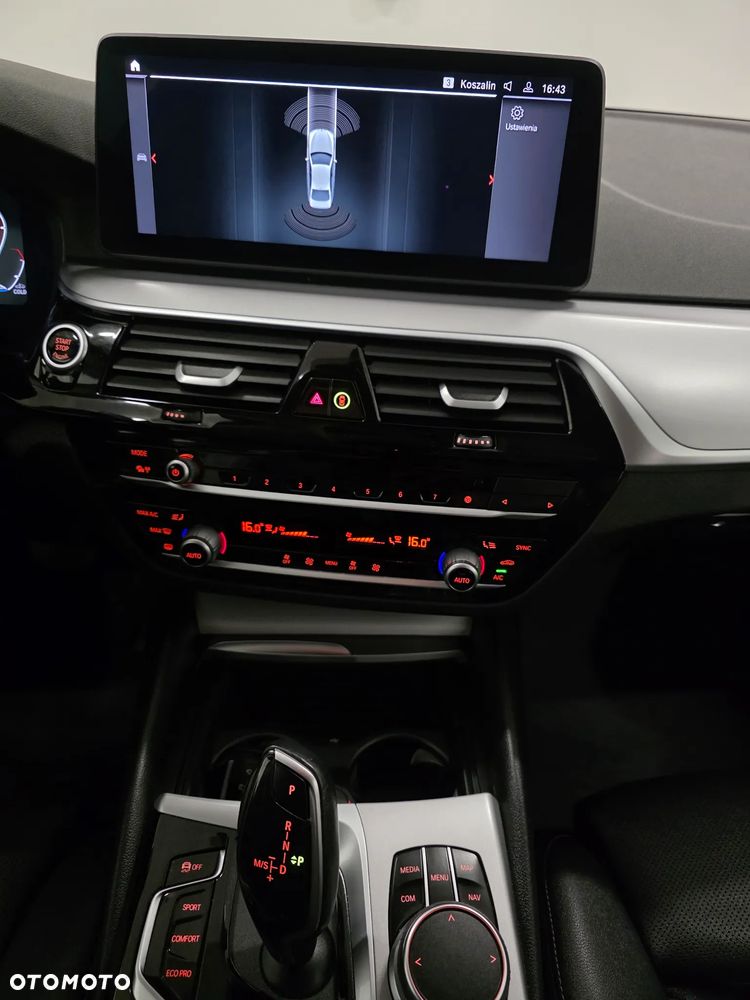 BMW Seria 5 518d mHEV Luxury Line sport - 12
