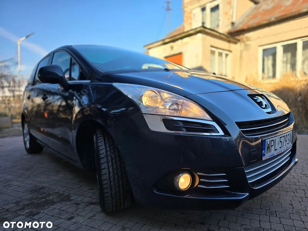 Peugeot 5008 - 11
