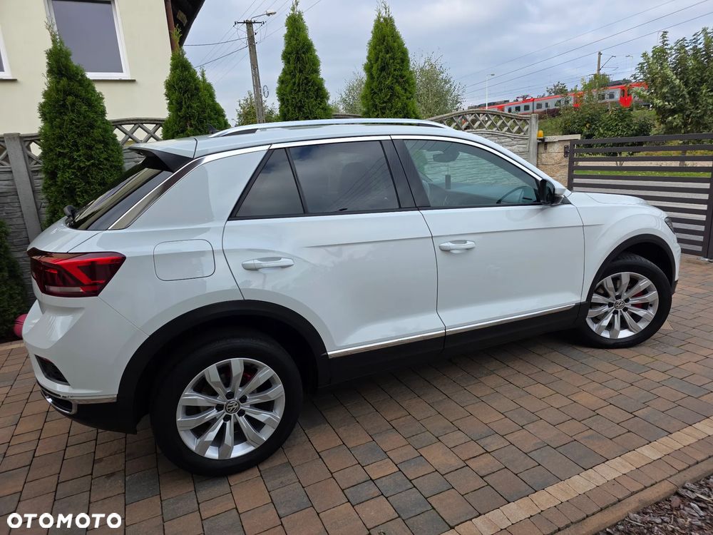 Volkswagen T-Roc - 9