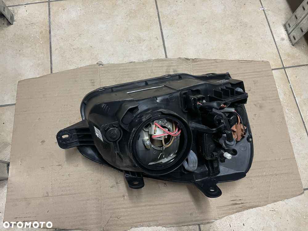 Lampa / reflektor Hyundai Santa Fe I - lewy przód (ORYGINALNE) - 3
