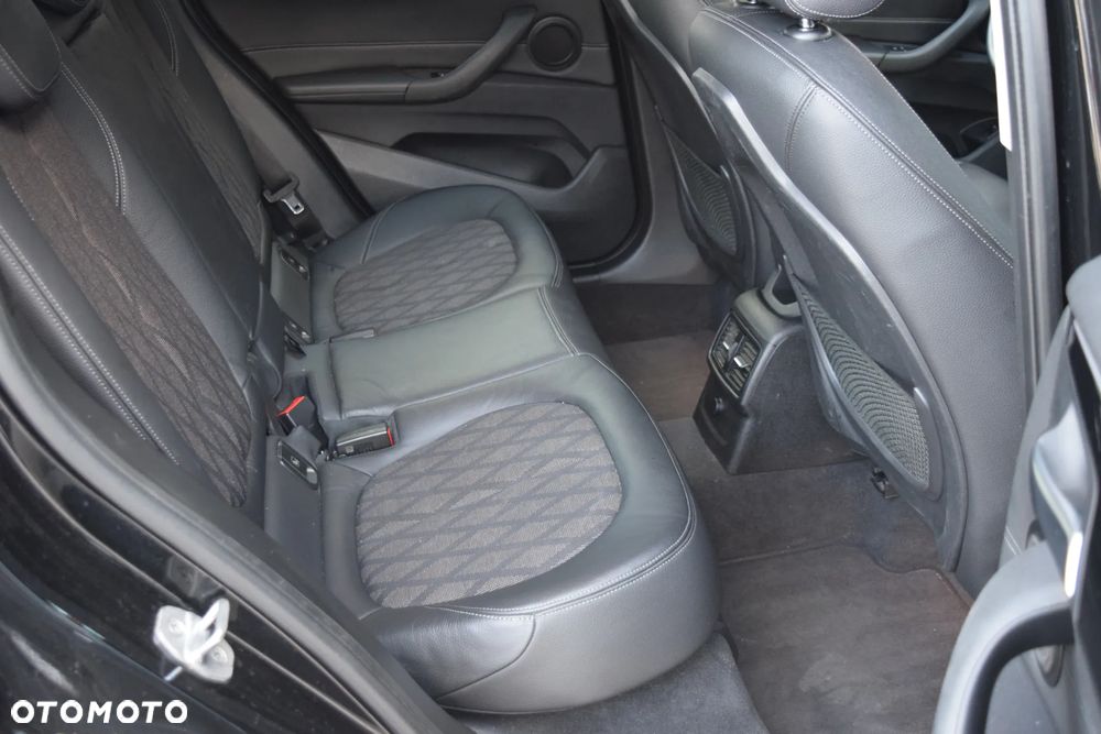 BMW X1 xDrive25d Sport Line sport - 38