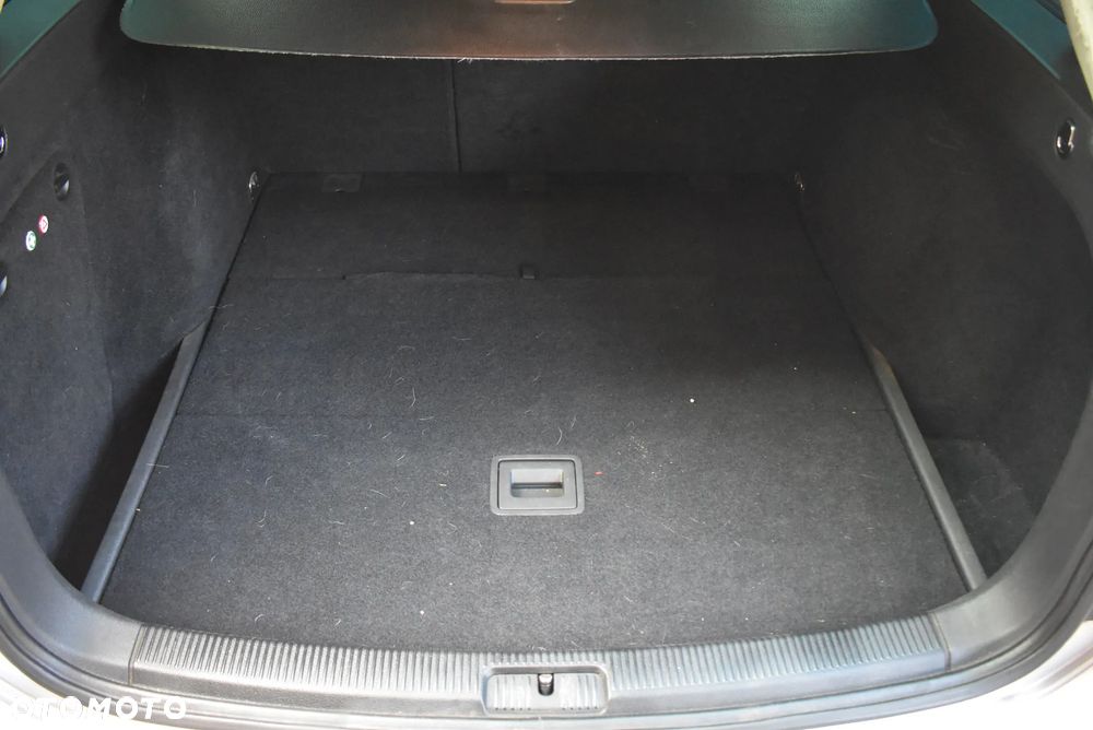 Volkswagen Golf - 19