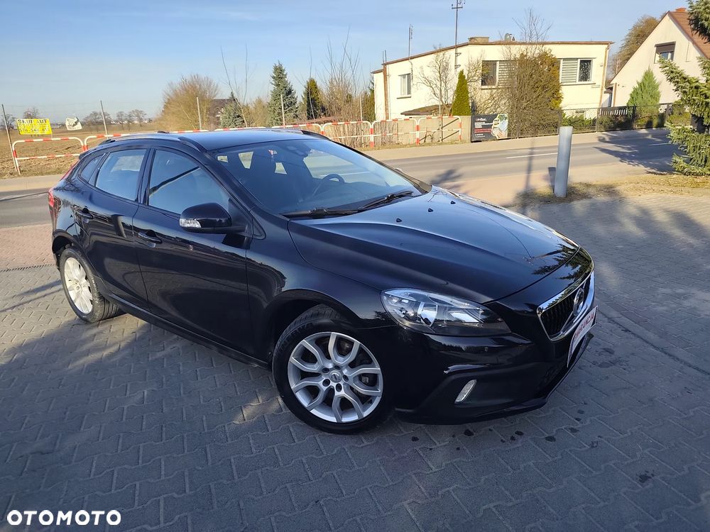 Volvo V40 Cross Country D2 Drive-E Momentum - 4