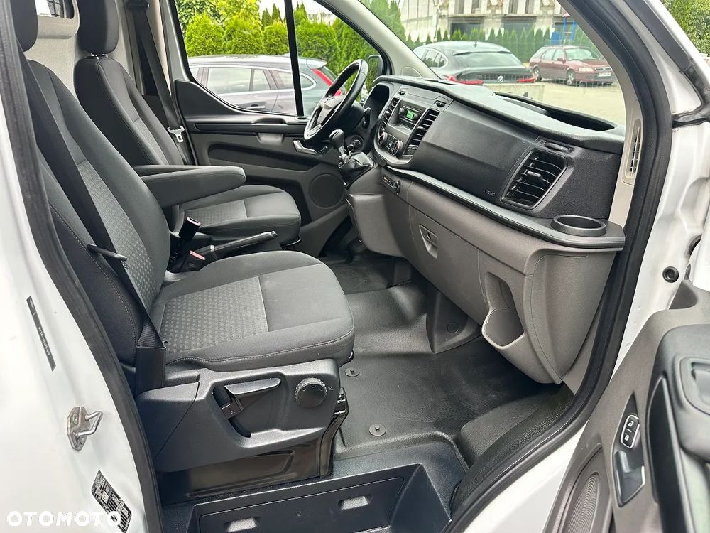 Ford TRANSIT CUSTOM L2H1 LONG - 12