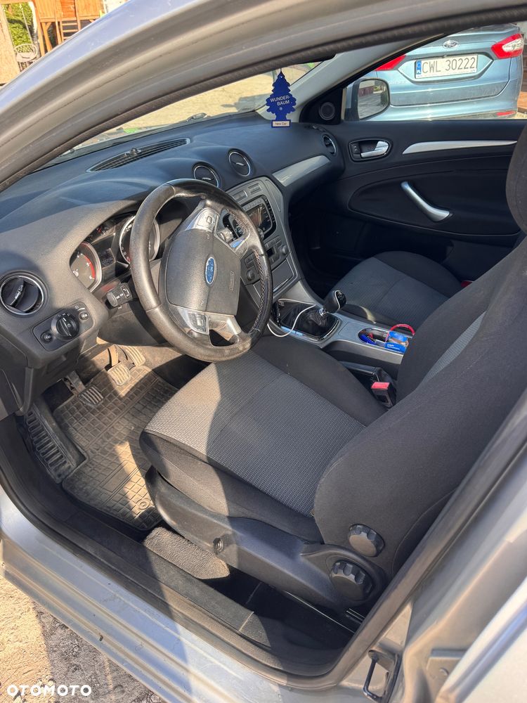 Ford Mondeo - 4