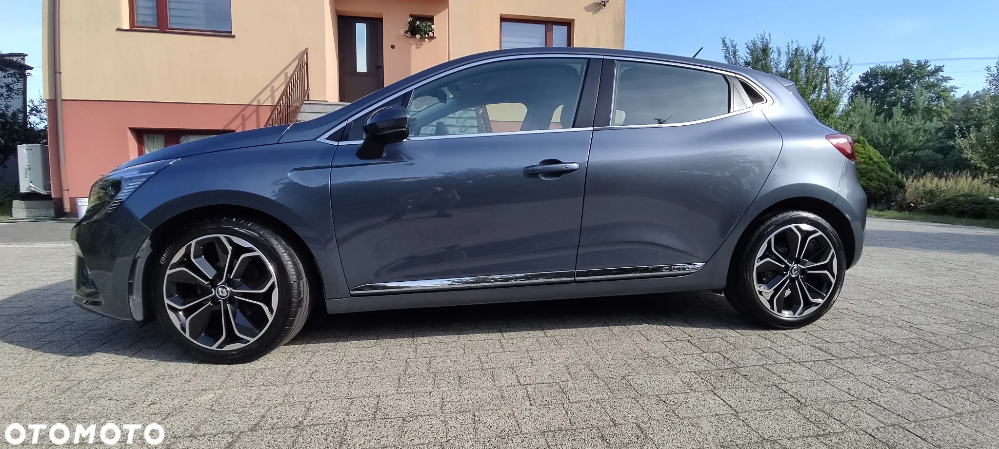 Renault Clio TCe 100 INTENS - 14