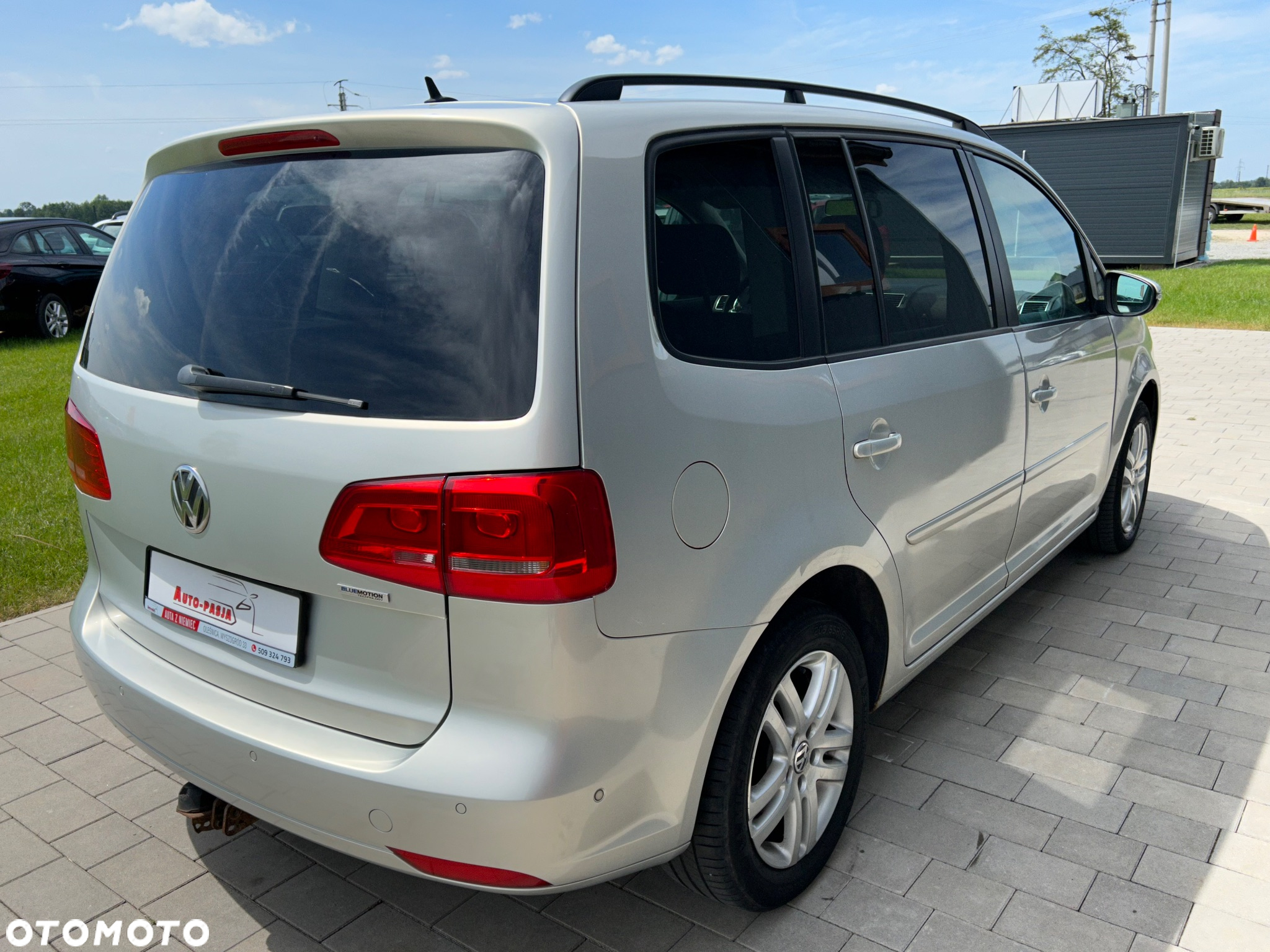Volkswagen Touran - 2