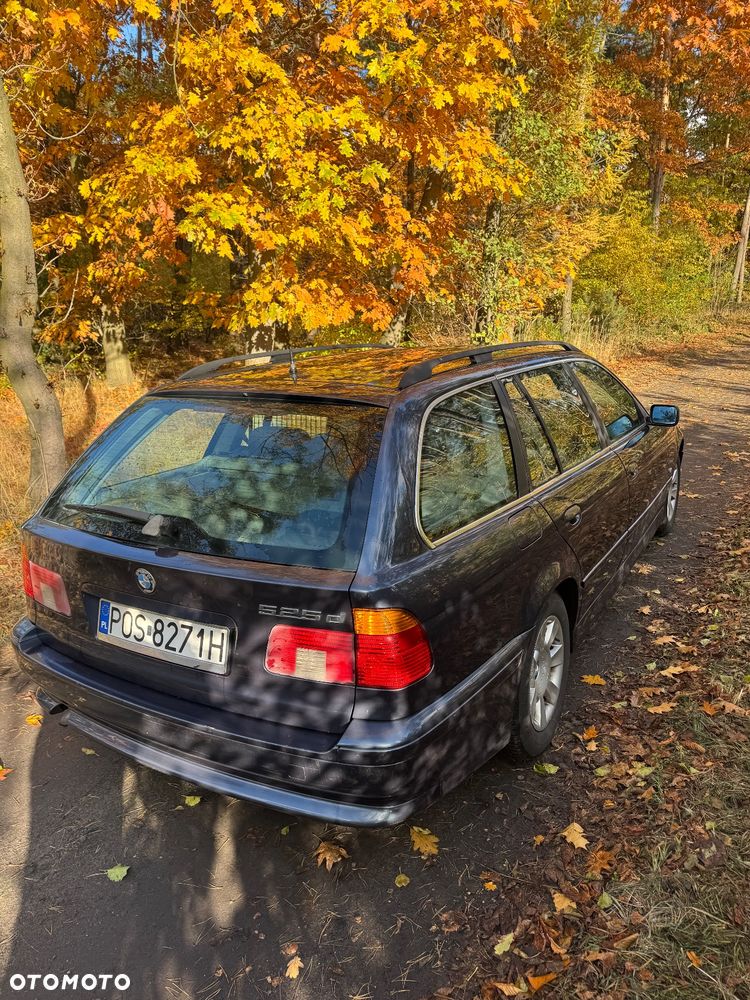 BMW Seria 5 525d - 9