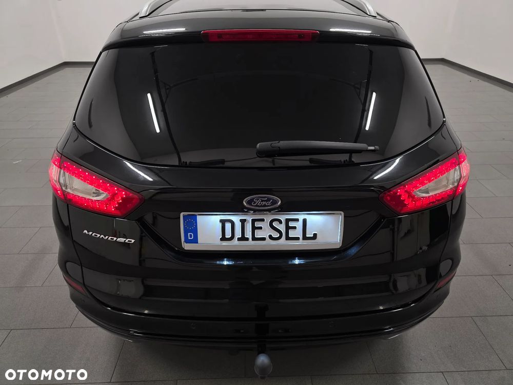 Ford Mondeo 2.0 TDCi Titanium PowerShift - 36