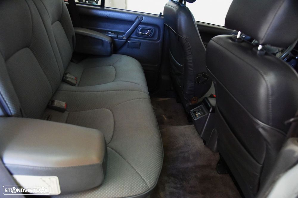 Mitsubishi Pajero - 15