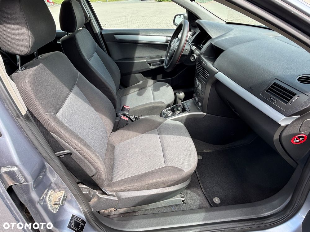 Opel Astra 1.4 Elegance - 25