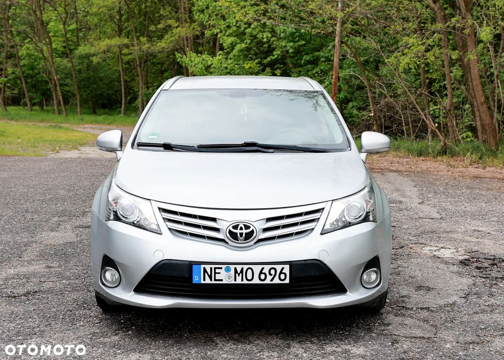 Toyota Avensis 2.2 D-4D Comfort - 4