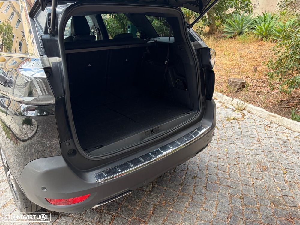 Peugeot 5008 1.5 BlueHDi GT Pack EAT8 - 5