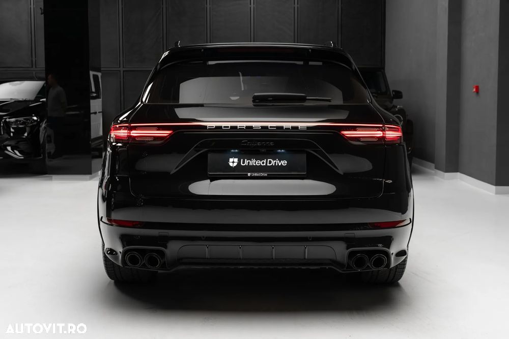 Porsche Cayenne E-Hybrid - 38