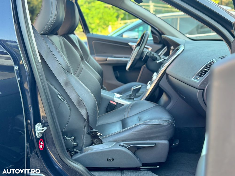 Volvo XC 60 D4 Geartronic Summum - 25