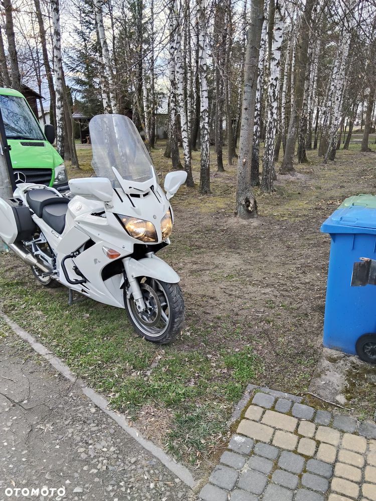 Yamaha FJR - 10