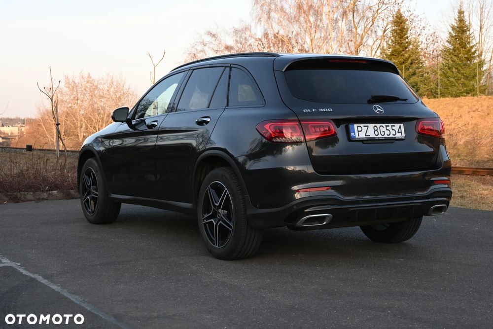 Mercedes-Benz GLC - 14