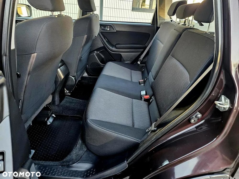 Subaru Forester 2.0X Active - 24