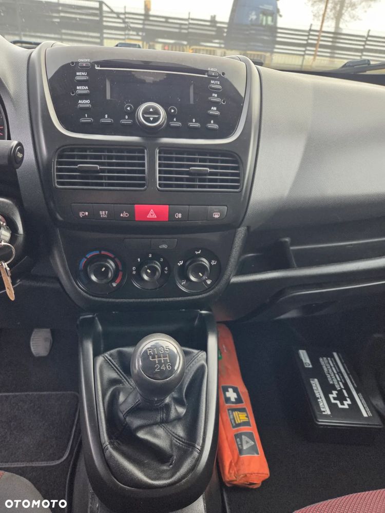 Fiat Doblo - 32