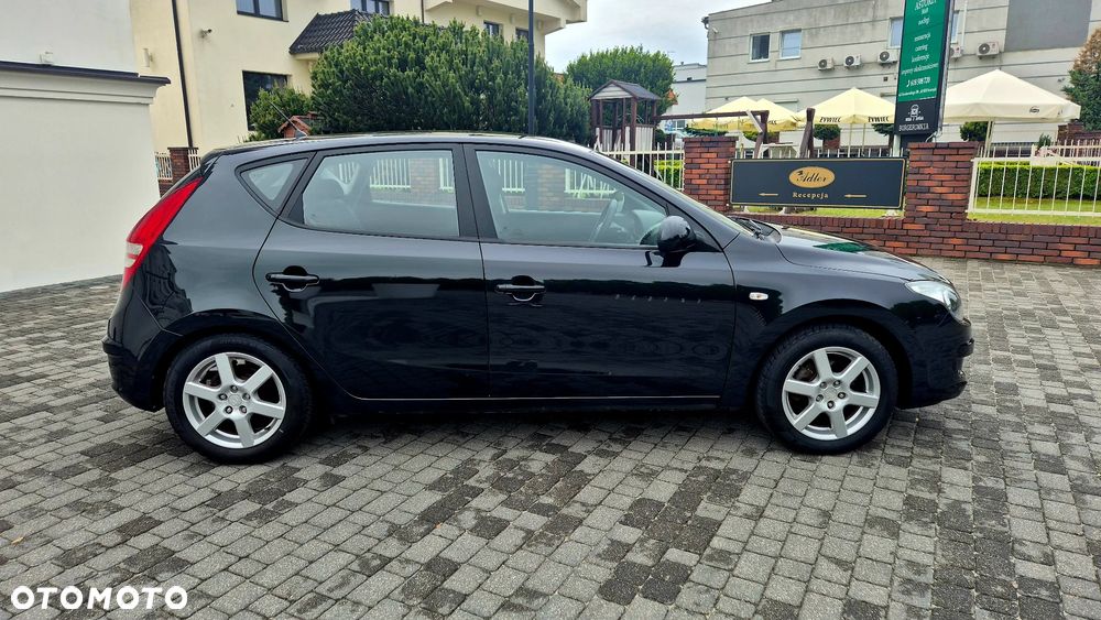 Hyundai i30 1.4 Classic + - 5
