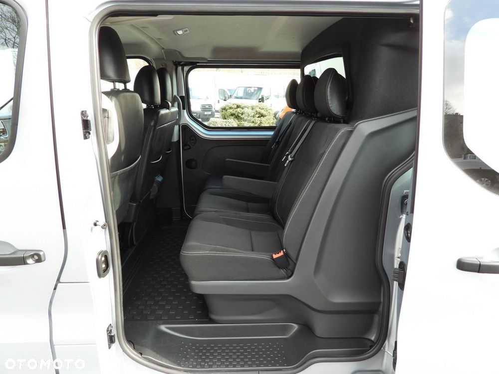 Renault TRAFIC FURGON BRYGADÓWKA 6 MIEJSC TEMPOMAT NAWIGACJA LEDY KLIMATYZACJA  130KM - 39