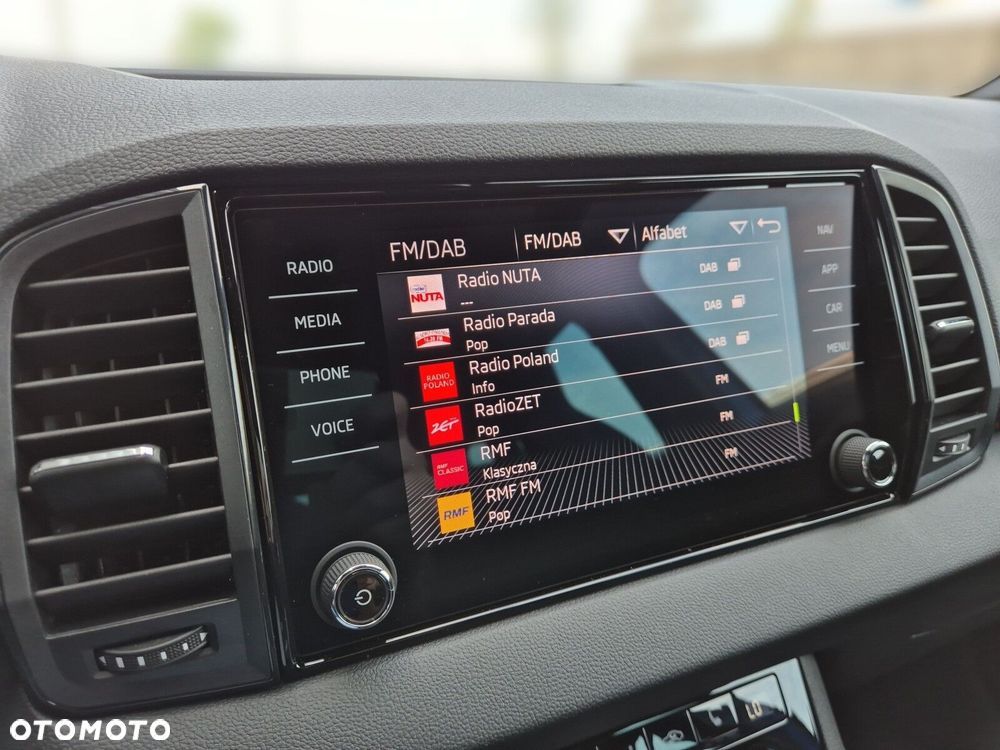 Skoda Karoq 1.5 TSI ACT Sportline DSG - 29