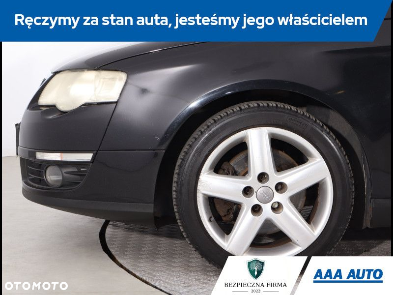 Volkswagen Passat - 16