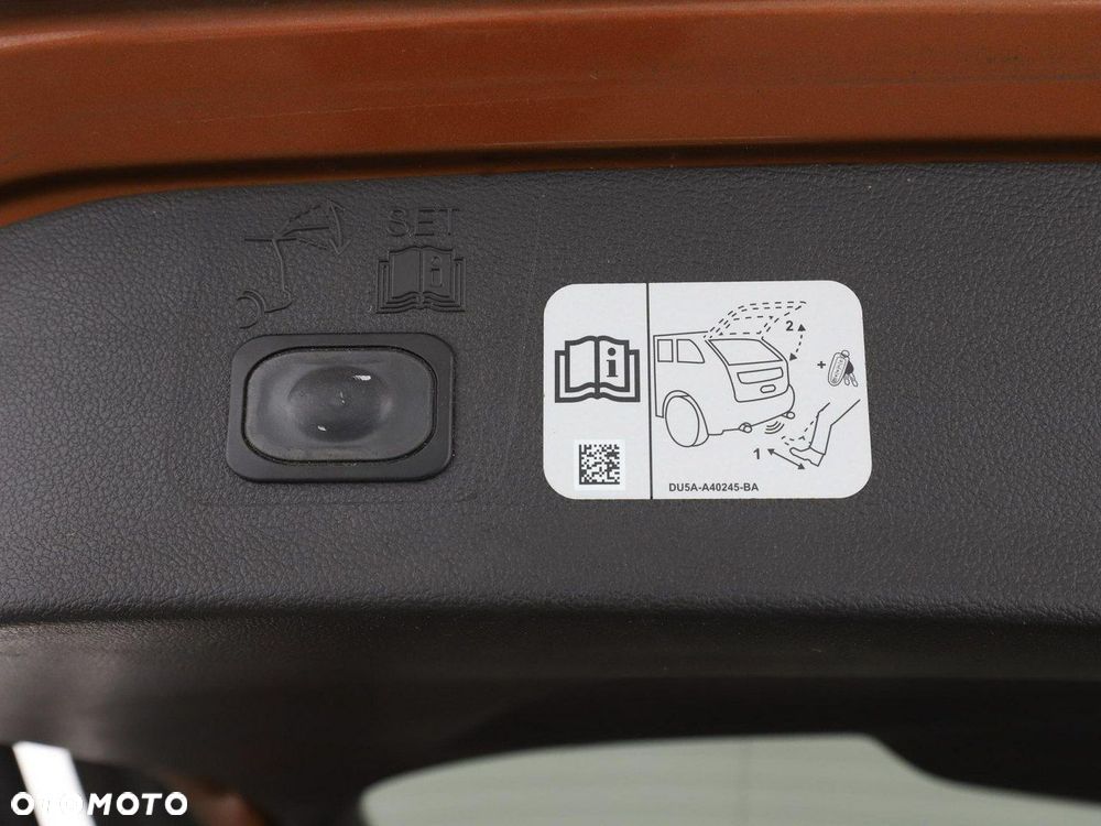 Ford Kuga 2.0 TDCi 2x4 ST-Line - 36